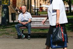 Důchod, důchodci, senioři, stáří - ilustrační foto