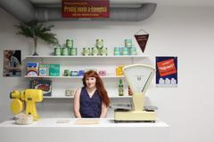 Obrazem: Jiří Stránský otevřel Muzeum komunismu. Je v něm pult i vyšetřovna StB