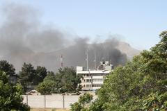 Bombový útok ve vládní čtvrti v Kábulu