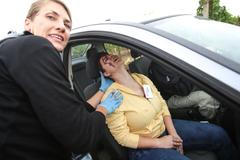 První pomoc zážitkově - simulace situací bouračka, přepadení - firma PrPom