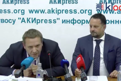 Tisková konference se zástupci české společnosti Liglass, která má stavět elektrárny v Kyrgyzstánu