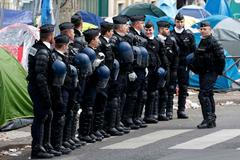 Vyklízení tábořiště v Paříži