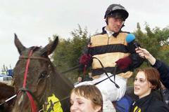 Tak vyhrál Zdeněk Matysík s Peruánem Velkou pardubickou 1998