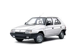 Auto Report: Škoda Favorit slaví narozeniny. Jak jezdí po třiceti letech?