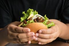 Hmyzí hamburger, červí hamburger