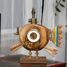 Kromě čtení a hudby má Polívka zálibu i v malování obrazů nebo sochařství.