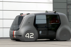 Volkswagen představil samořídící auto SEDRIC. Nemá volant ani pedály
