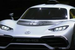 Světová premiéra supersportu AMG Project One. Techniku má z Formule 1