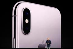 Apple jede stejnou kuchařku jako za Steva Jobse, ani dříve neinovoval každý rok, říká Mára