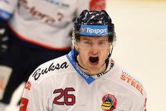 Vítkovický David Květoň se raduje ze vstřelené branky