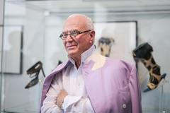 Manolo Blahnik zahájil výstavu The Art of Shoes v pražském Museu Kampa