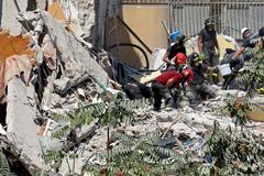 Zřícená budova v Itálii v Torre Annunziata.