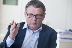 Lubomír Zaorálek, ministr zahraničí, při rozhovoru