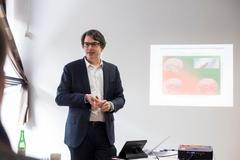 Americký pediatr a neuropsycholog Steve Hughes v Praze na workshopu o nových testech, které neměří znalosti dětí, ale podmínky ke vzdělávání