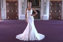 Diamantové šaty za osm milionů korun. Jde o dílo české návrhářky