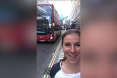 Zdravice z Londýna: Tady se mi daří, libuje si Hejnová