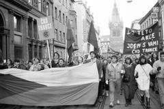 Nechceme rozdělovat na oběti a estébáky, režim by bez podpory lidí nepřežil, říká Hazdra