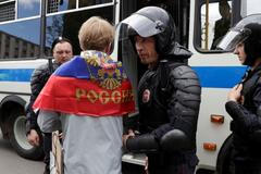 Moskva, policie zatýká účastníky protikorupční demonstrace svolané Alexejem Navalným