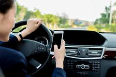 Smskování za volantem