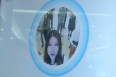 Úsměv, prosím. V čínském KFC se dá zaplatit obličejem