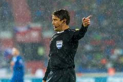 Česko - Ázerbajdžán: Rozhodčí