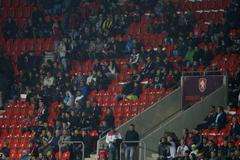 Naděje svitla jen na chvíli. Prořídlé ochozy, Pastrňák i premiér viděli porážku s Němci