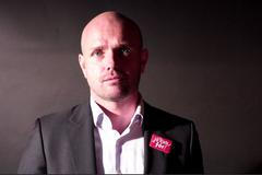 Pokud společnost umožní manželství gayů a leseb, dá nám jasný signál, že nejsme podřadní, říká Walek