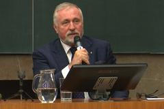 Mirek Topoplánek o svém majetku