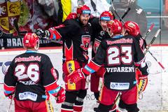 Hradec - Plzeň: Radost hokejistů Mountfieldu