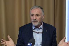 Topolánek: Velký peníze platí velcí kluci, malý peníze dávají kamarádi