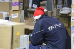 Pražské depo PPL před Vánoci