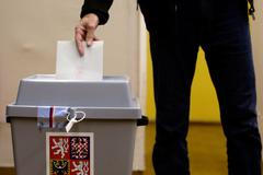 volby volič volí urna hlasovací lístek ilustrační foto