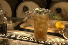 Vánoční drink s rumem a perníkem