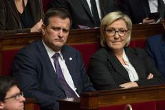 Francouzští nacionalisté Louis Aliot a Marine Le Penová