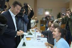 Jak volili čeští politici? Na Okamuru čekala naštvaná volička a Klaus dal hlas synovi