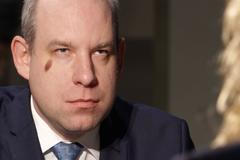 Schillerová? První den pozurážela kolegy, kteří zlikvidovali nelegální hazard v Česku, říká Závodský