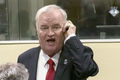 Mladić přerušoval vynášení rozsudku. Soudce ho nechal vyvést