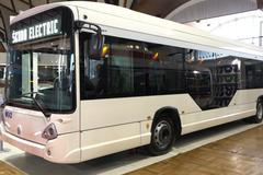 Nový český elektrobus ujede po městě 250 kilometrů. Řízení prý bude hrou