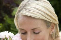 Osvěžte svoji pokožku vlastní vodou z okvětních lístků růží