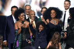 Obamovi hovoří o Dianě Ross