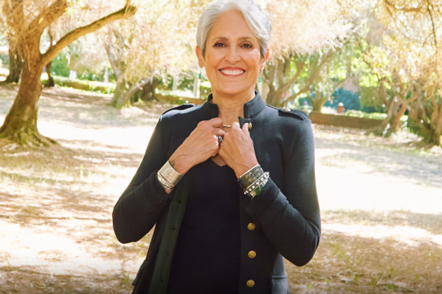 Přítel Havel jí dělal „bedňáka“, točila album v krytu. Zpěvačka Baezová slaví 85 let