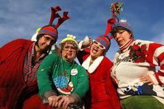 Vánoční svetry, ilustrační foto