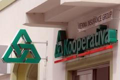 ilustrační fotografie, banka, Kooperativa, bankomat, 2017