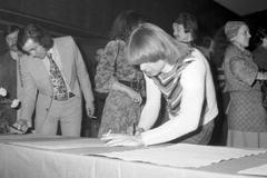 Ztráta paměti Františka Ringo Čecha? Podepsal, nebo nepodepsal s Jiřím Schelingerem antichartu?