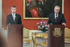 Zeman: Vláda bez důvěry je plnohodnotná vláda. Může dělat personální změny