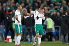 Smutek fotbalistů Severního Irska po vyřazení z baráže o MS