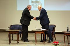 Klaus s Mečiarem po 25 letech ve federálním shromáždění