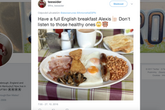 Britové nemají Čechům co vyčítat. Sociální sítě jsou plné jejich nezdravého jídla