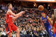 Tomáš Satoranský z Washingtonu v utkání proti Detroitu