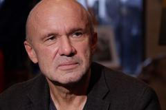 Nejtěžší letiště světa? Můžete o kopec urazit přední kolo nebo skončit v moři, říká letecký fotograf